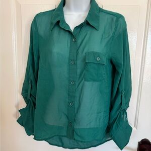 Sheer dark green shirt Timing brand size medium button down